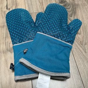 For Carine Oven mitts